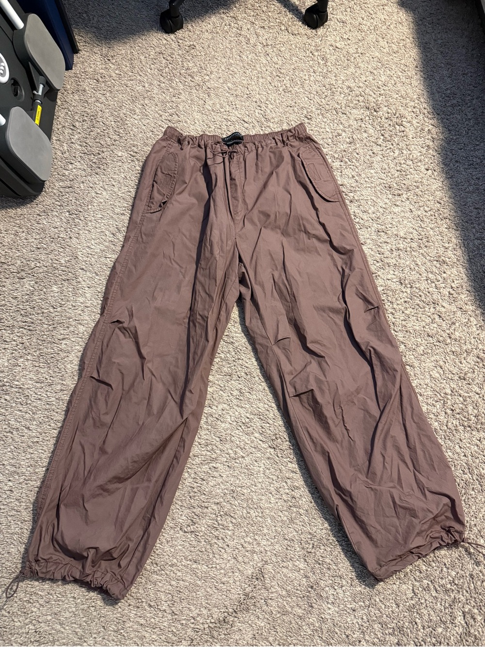 Aeropostale women’s medium parachute pant